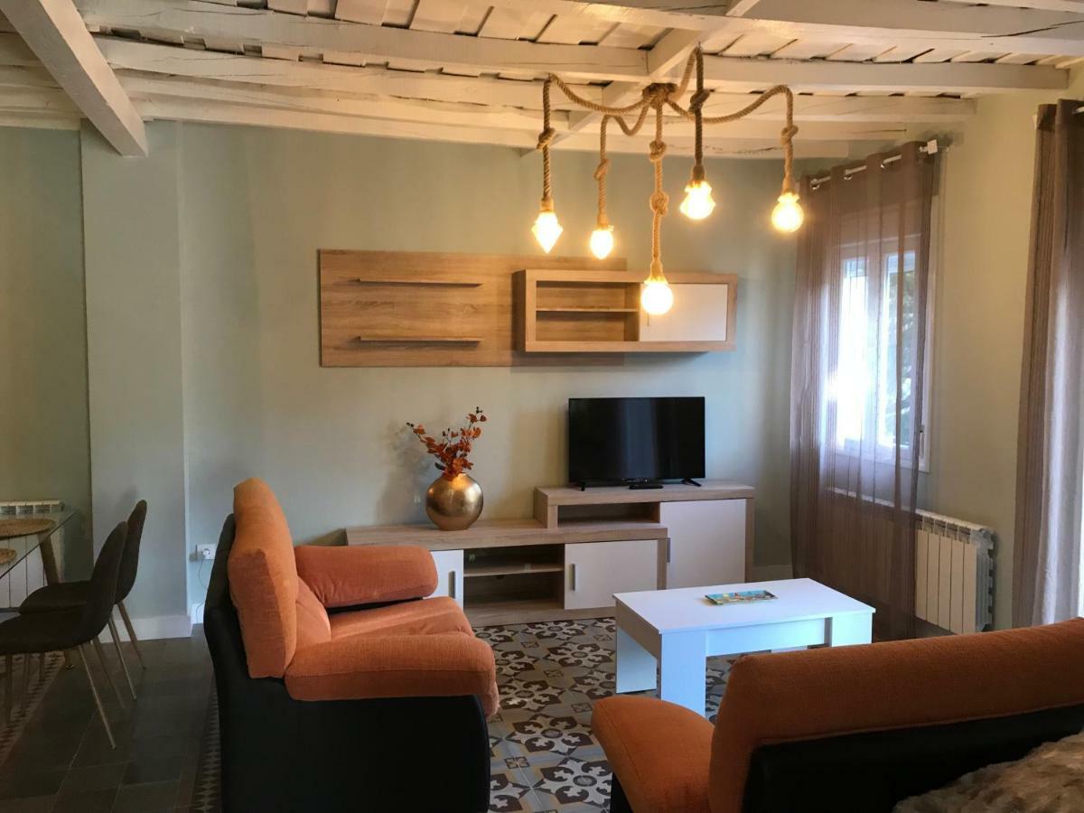 Charcos De Gredos Daire Arenas de San Pedro Dış mekan fotoğraf